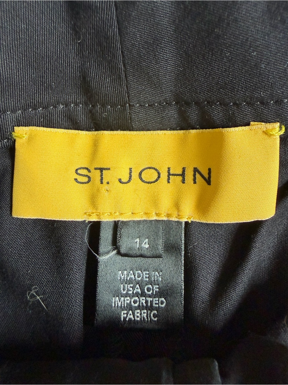 St. John Black Cargo Shorts Womens Size 14 Utility Stretch Casual Luxury - Picture 4 of 10